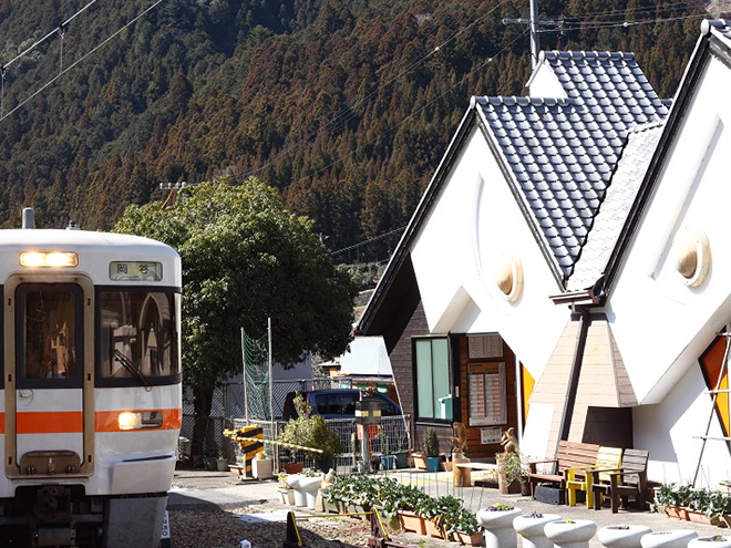 ちゃちゃカフェ・東栄駅